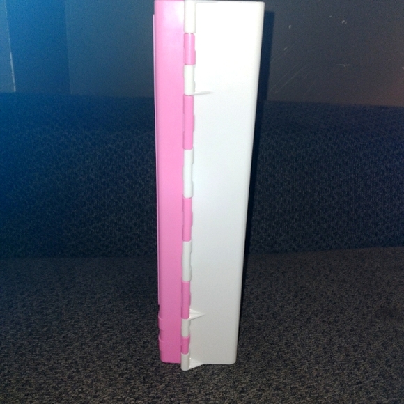 Barbie Closet. - Picture 7 of 11